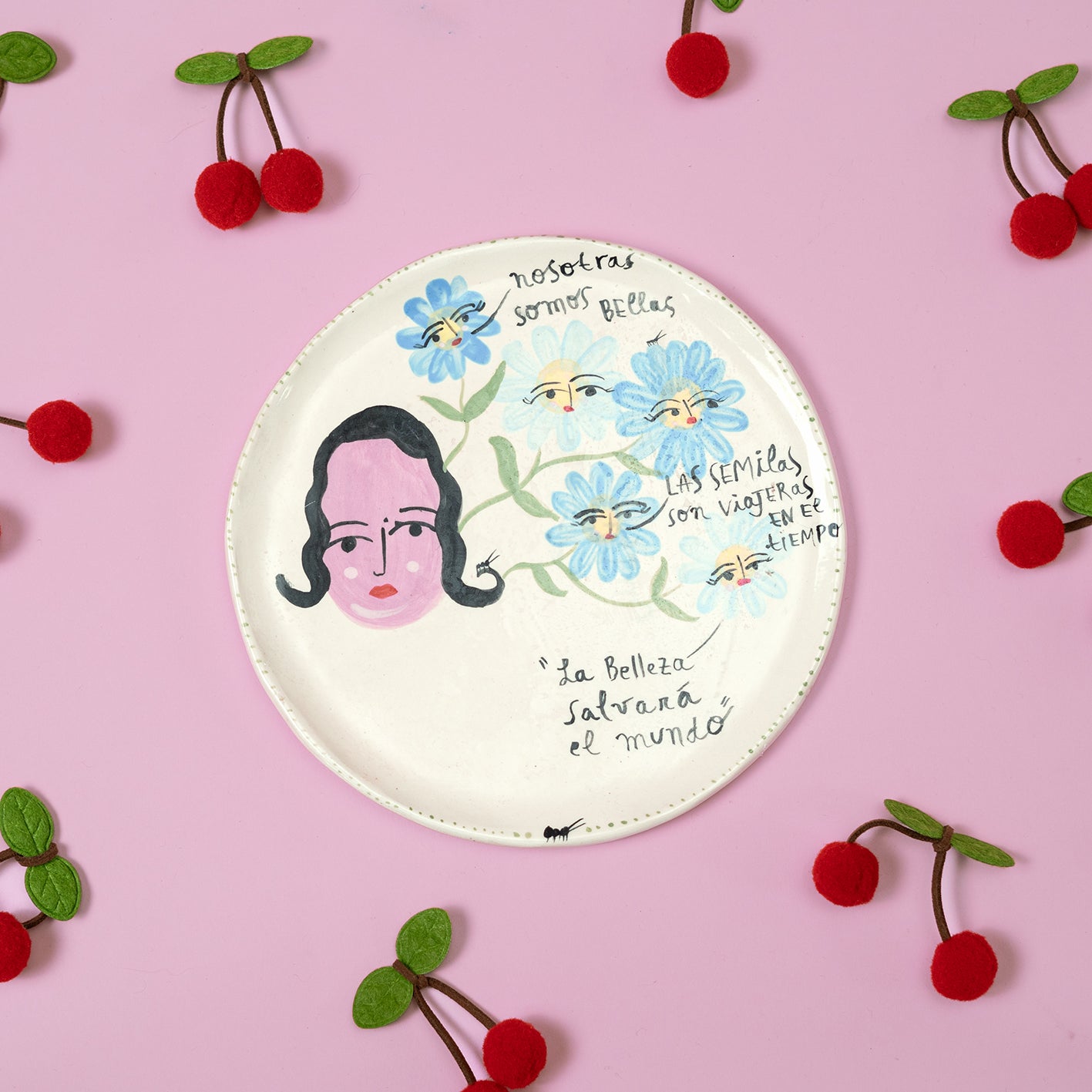 Plato M nosotras somos bellas