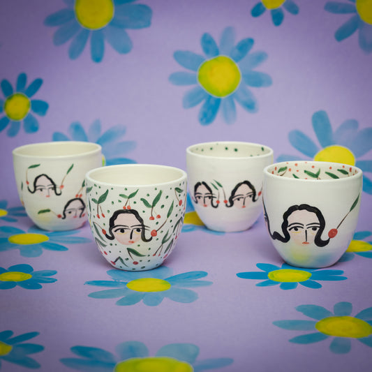 Set of 4 cups without handle