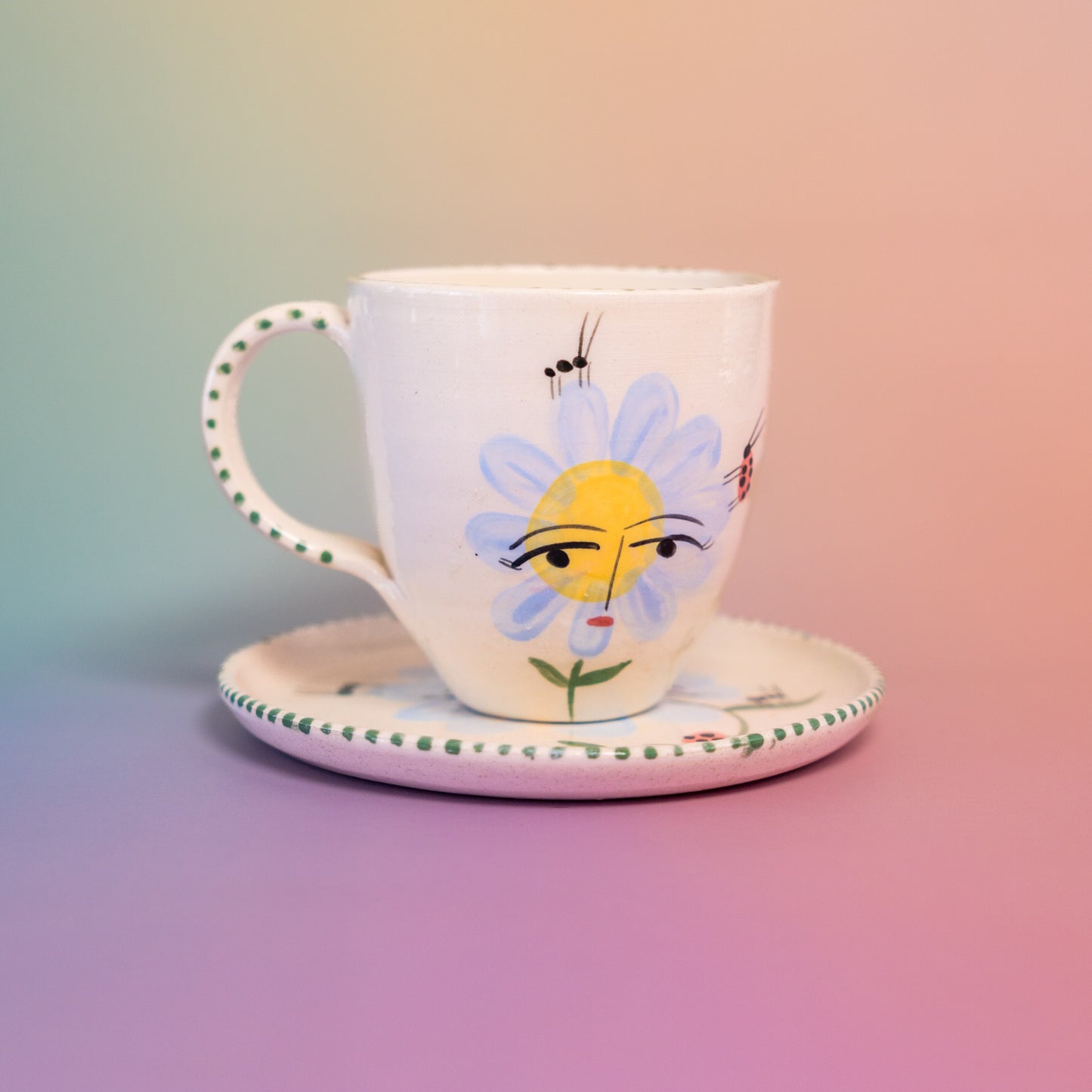 Taza con asa + platito Flores amigas celestes